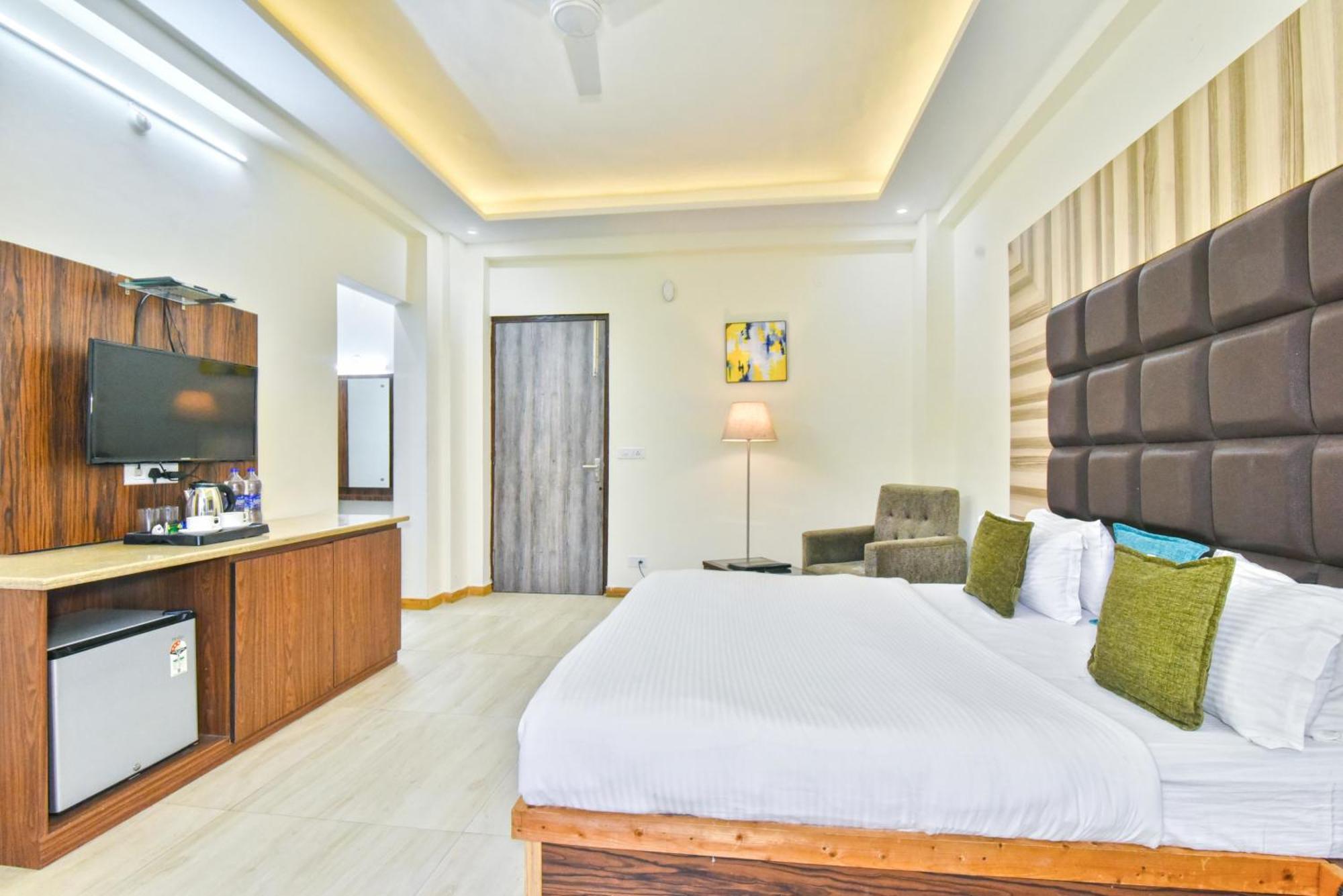 Bear Valley Resort Далхаузи Екстериор снимка